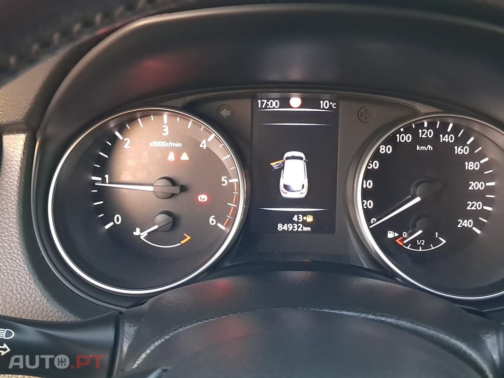 Nissan Qashqai 1.5 dCi N-Connecta