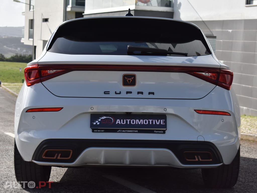 Cupra Leon 1.4 e-Hybrid Cupra DSG VZ