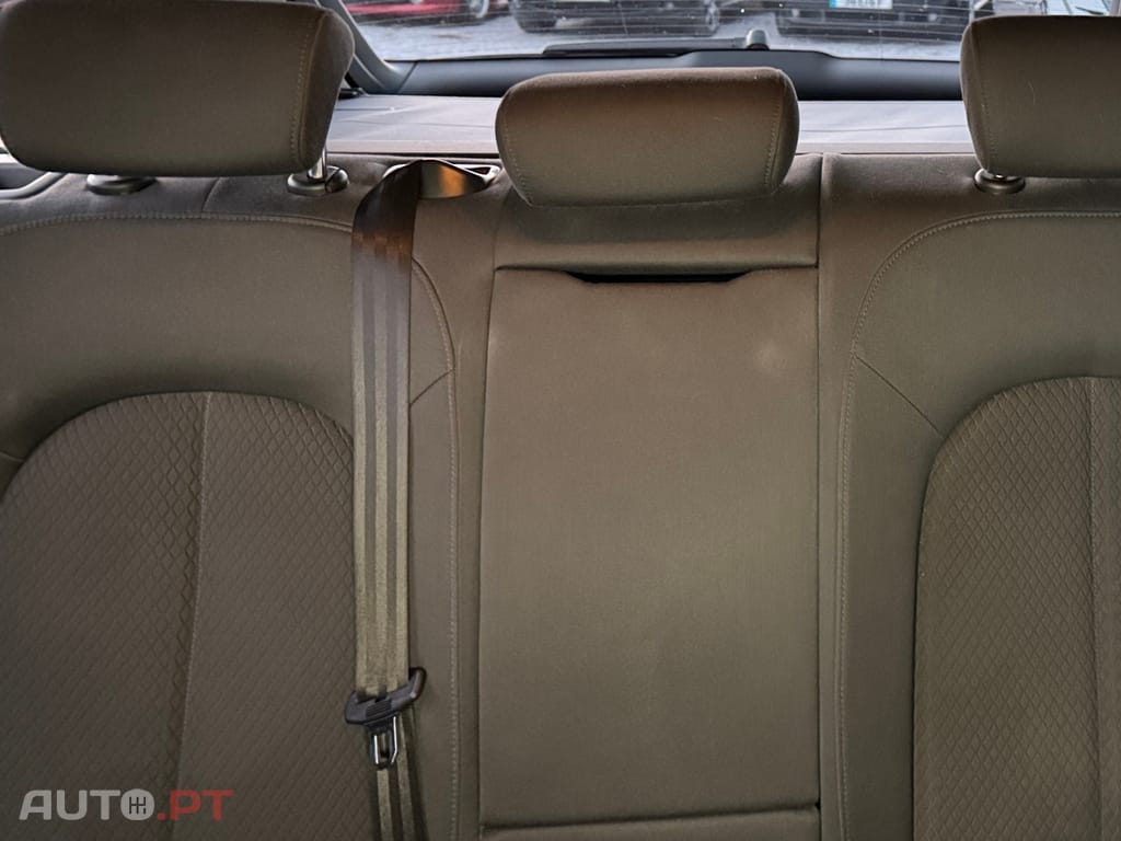 Audi A6 Avant 2.0 TDi Business Line Sport