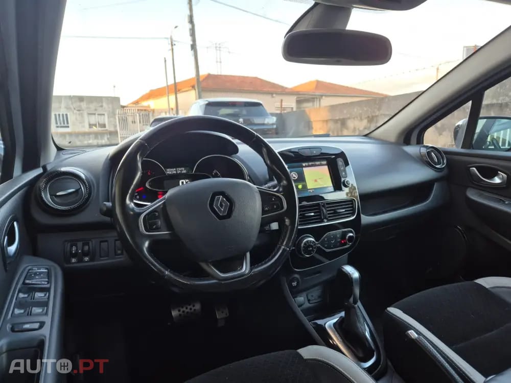 Renault Clio Sport Tourer (Energy) dCi 90 EDC Bose Edition