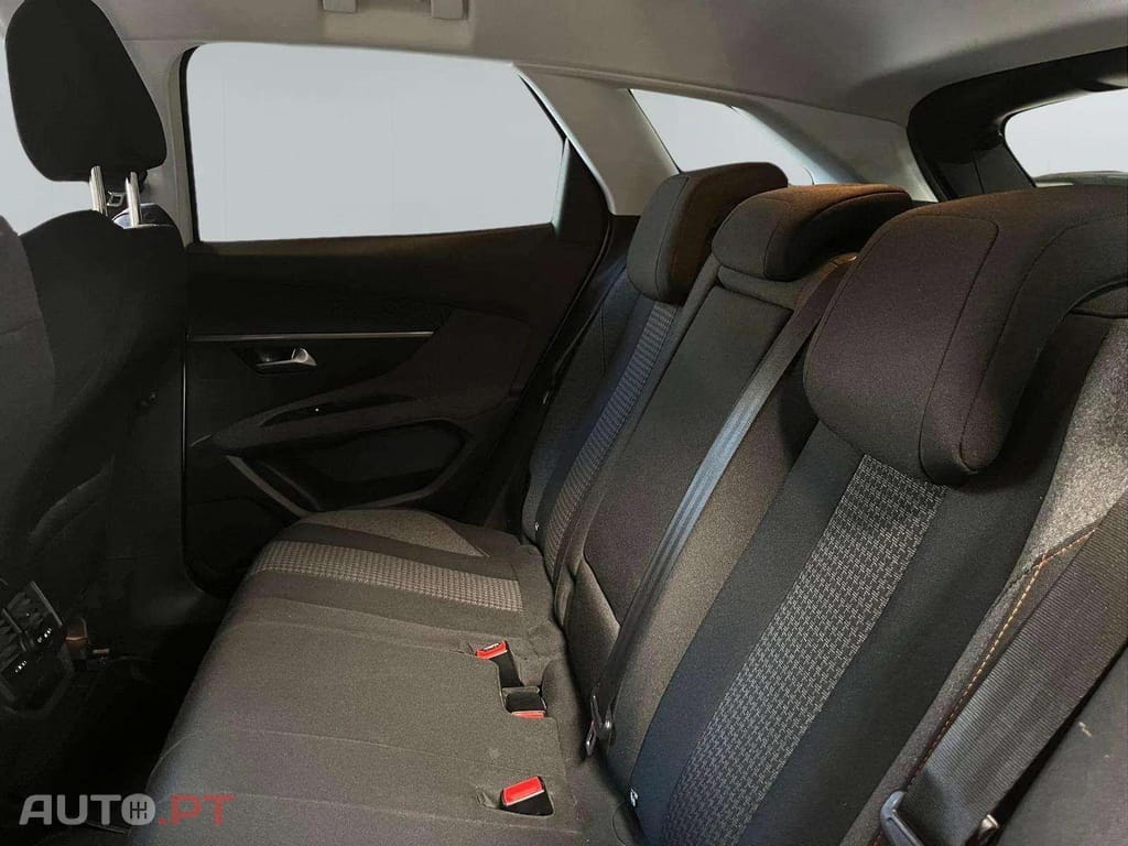 Peugeot 3008 1.2i Executive