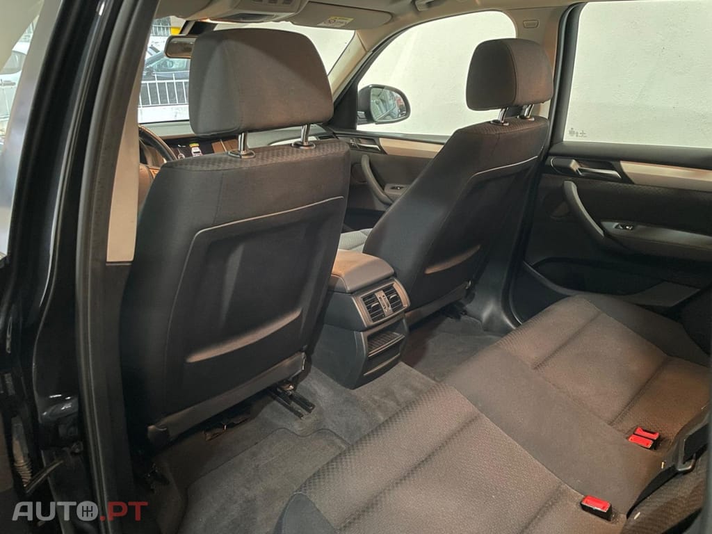 BMW X3 18 d sDrive Advantage