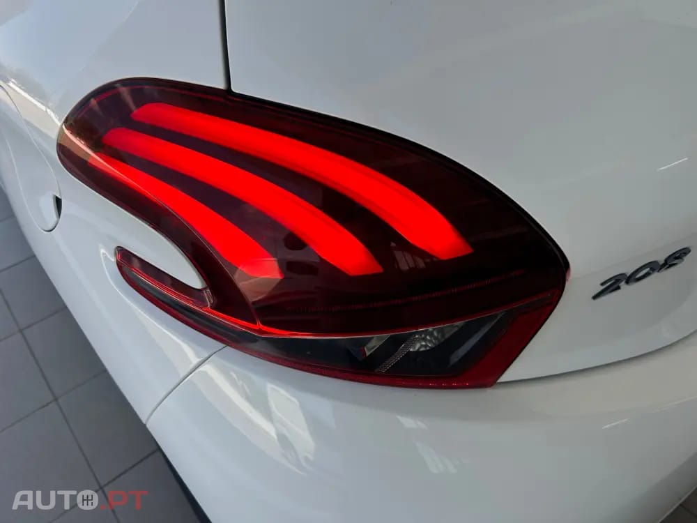 Peugeot 208 1.2 PureTech Allure