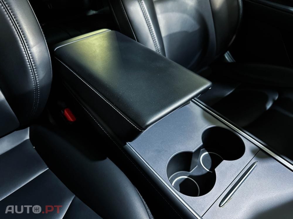 Tesla Model Y Long Range Dual Motor AWD