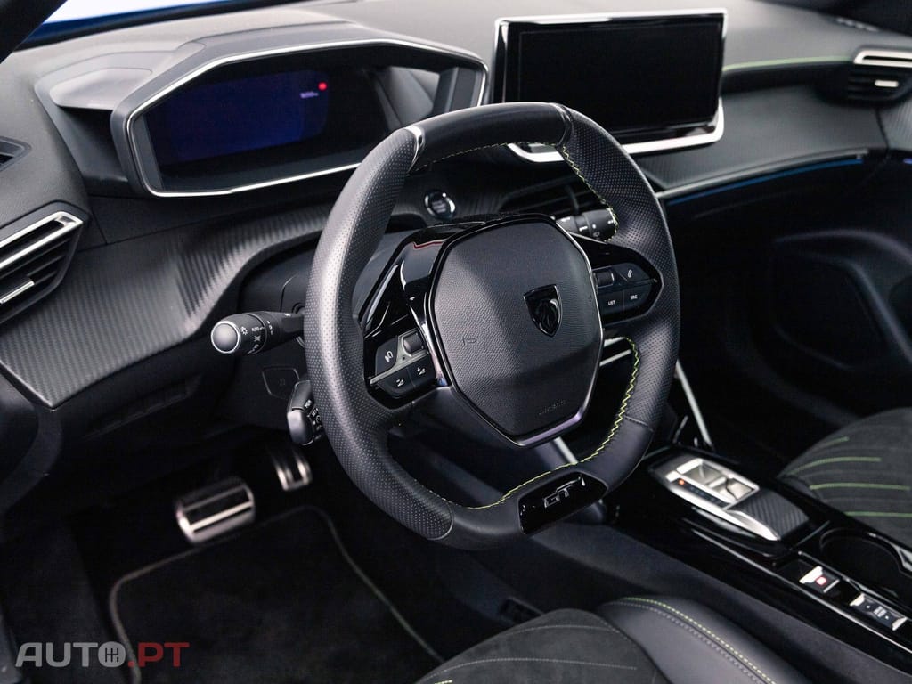 Peugeot E-2008 54 kWh GT