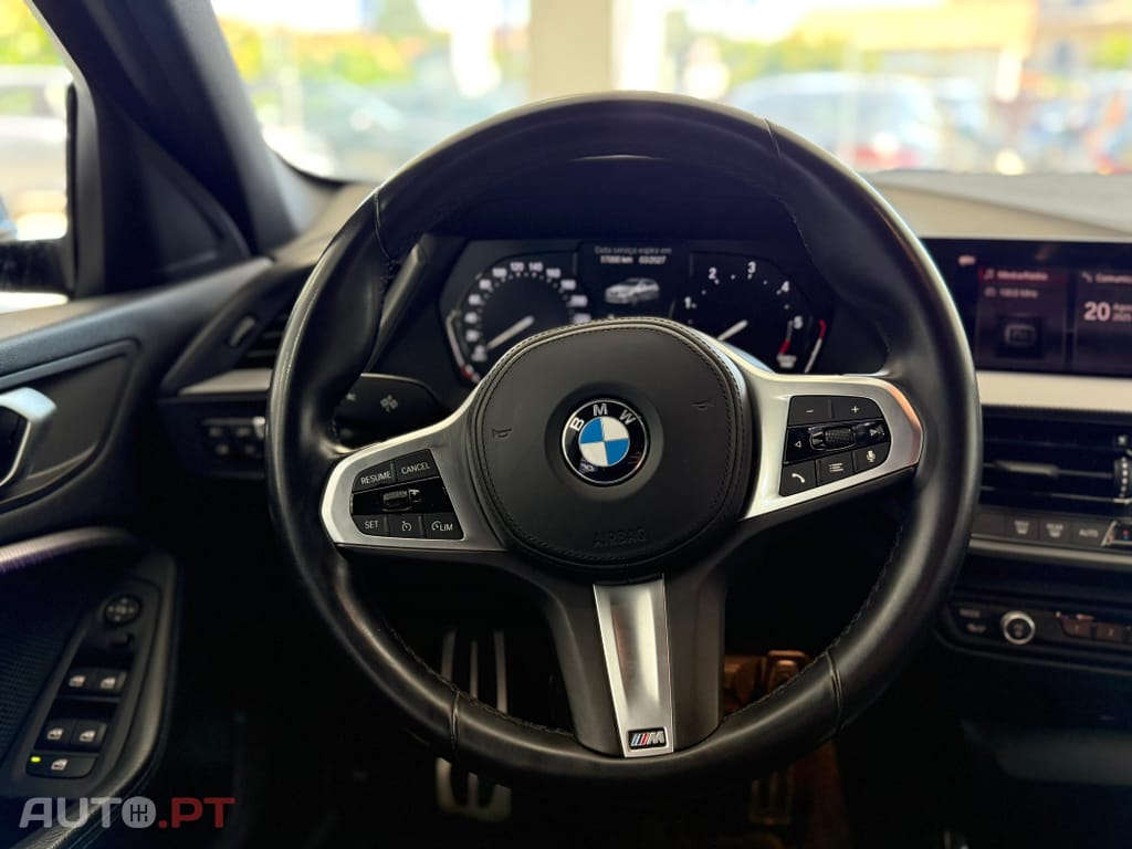 BMW 116 d Pack Desportivo M