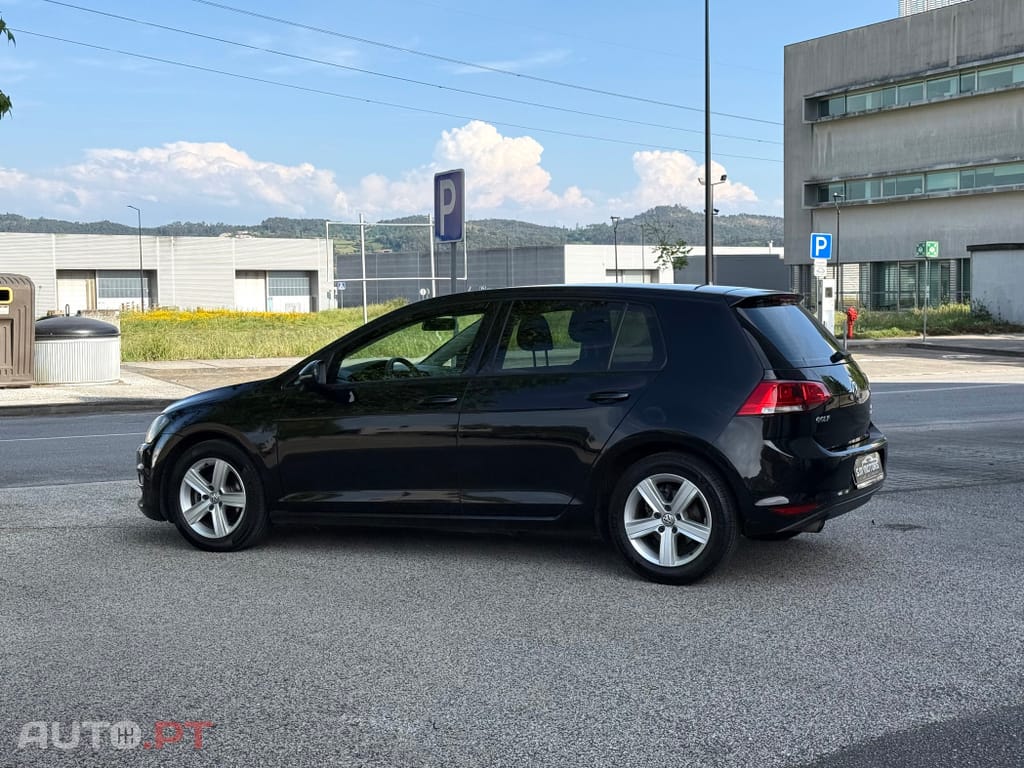 Volkswagen Golf 1.6 TDi Trendline DSG
