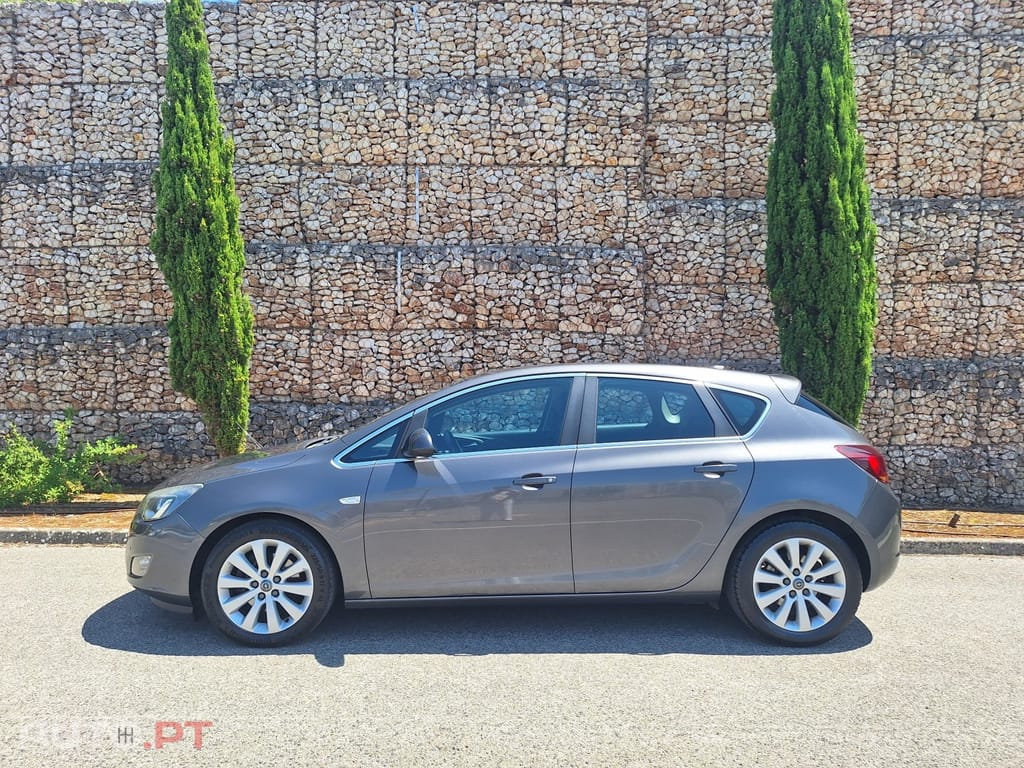 Opel Astra 1.7 CDTi Cosmo