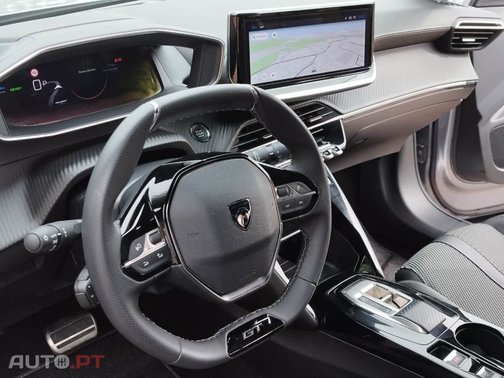Peugeot E-2008 54 kWh GT