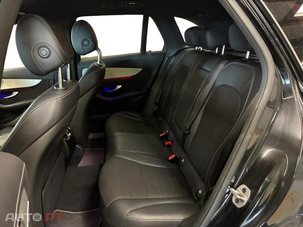 Mercedes-Benz GLC 300 de 4Matic 9G-TRONIC