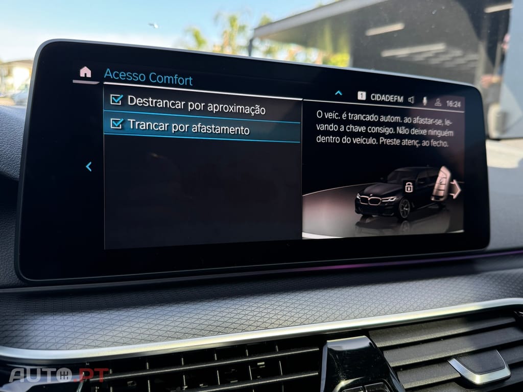 BMW 530 e Pack Desportivo M