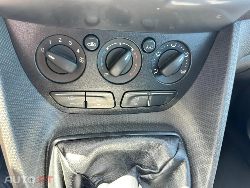 Ford Transit Connect 1.5 TDCi 240 L2 Ambiente