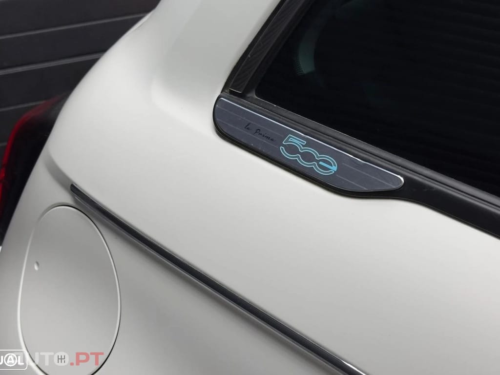 Fiat 500e La Prima