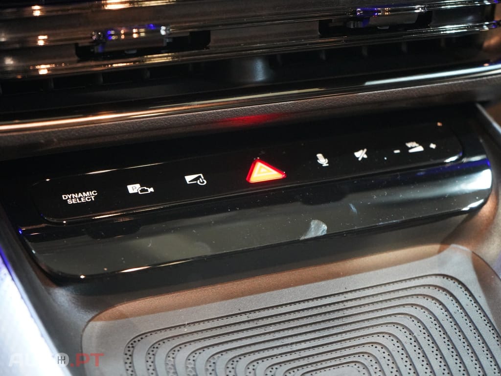 Mercedes-Benz CLA 250 com tecnologia EQ