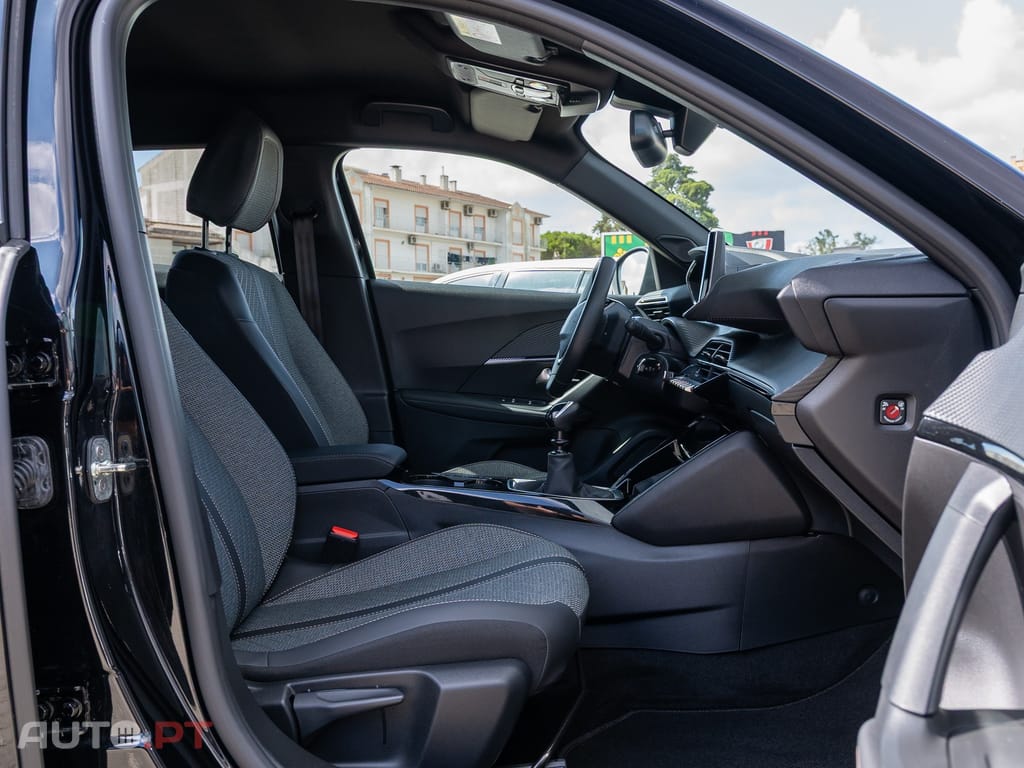 Peugeot 2008 1.2 PureTech Allure
