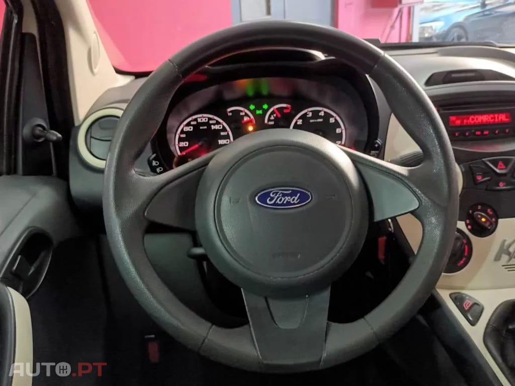 Ford KA 1.2 Titanium X