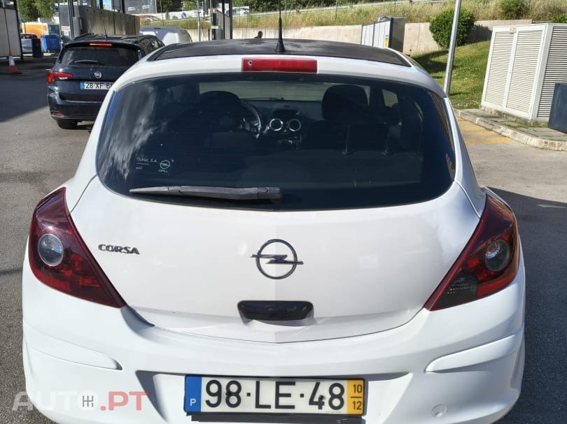 Opel Corsa 1.2 Black Edition