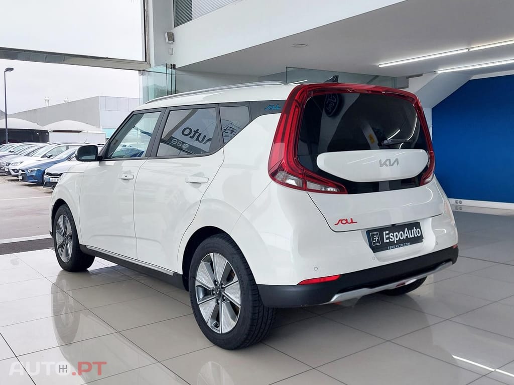 Kia Soul 64kWh