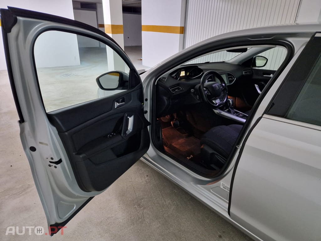 Peugeot 308 1.6 BlueHDi Allure EAT6