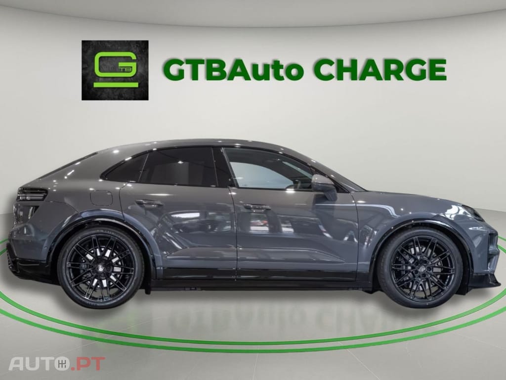 Porsche Macan Turbo  I.V.A DEDUTÍVEL