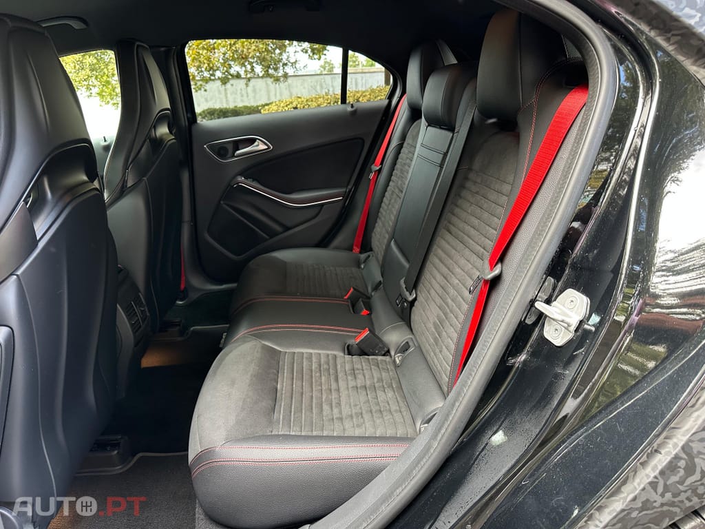 Mercedes-Benz A 45 AMG 4-Matic