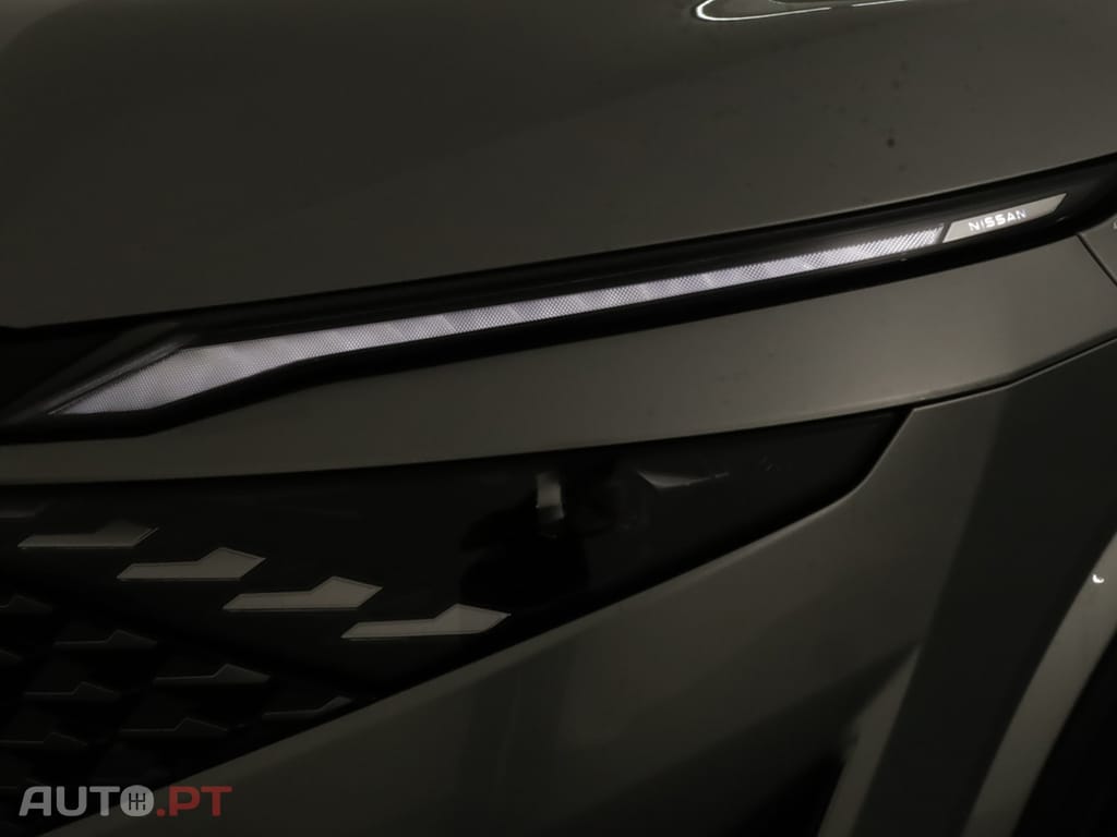 Nissan Qashqai Qashqai 1.3 DIG-T N-Connecta LED Xtronic