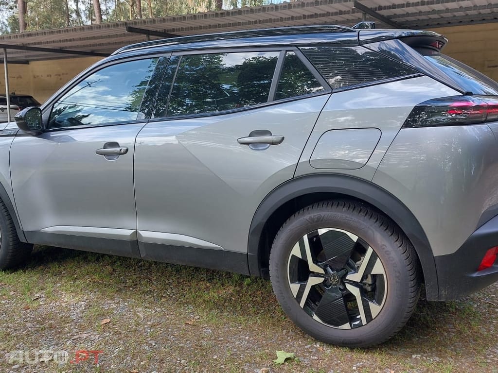 Peugeot E-2008 54 kWh GT