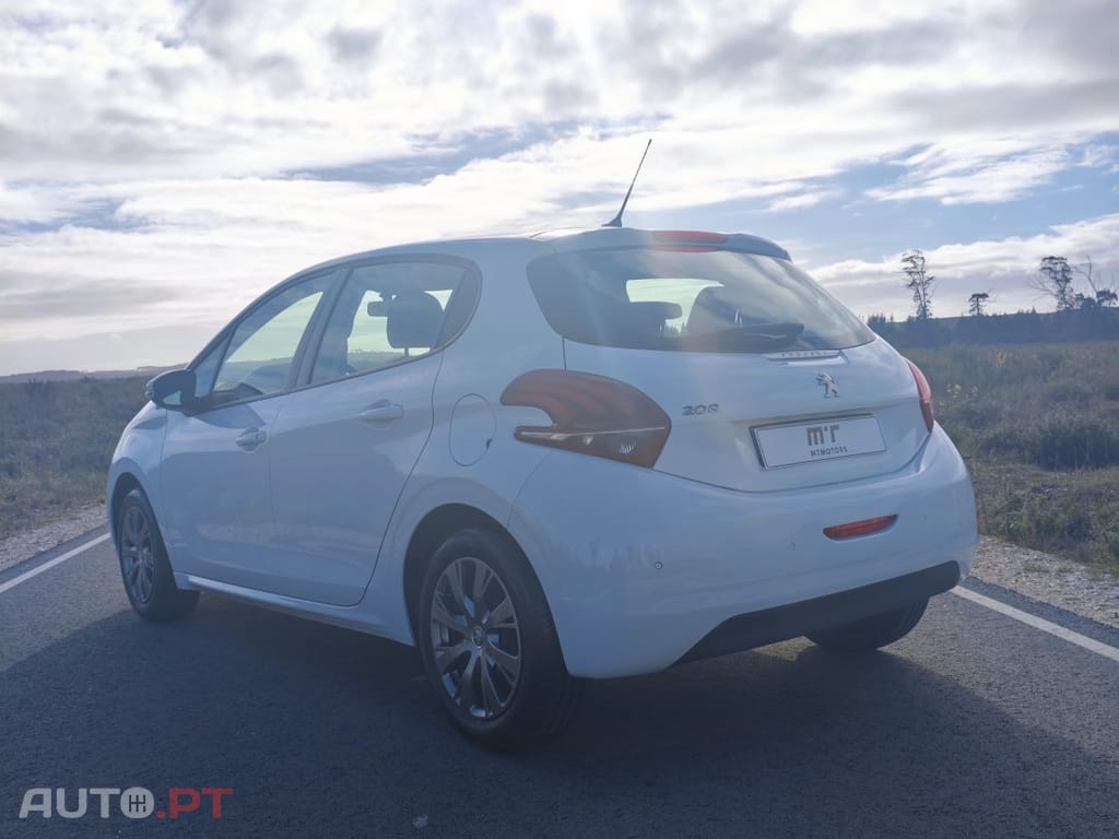 Peugeot 208 1.5 BlueHDi Active Business Pack