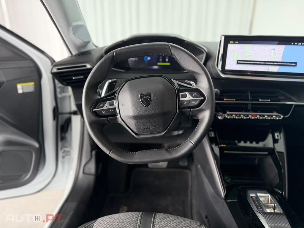 Peugeot 208 1.2 PureTech Allure EAT8