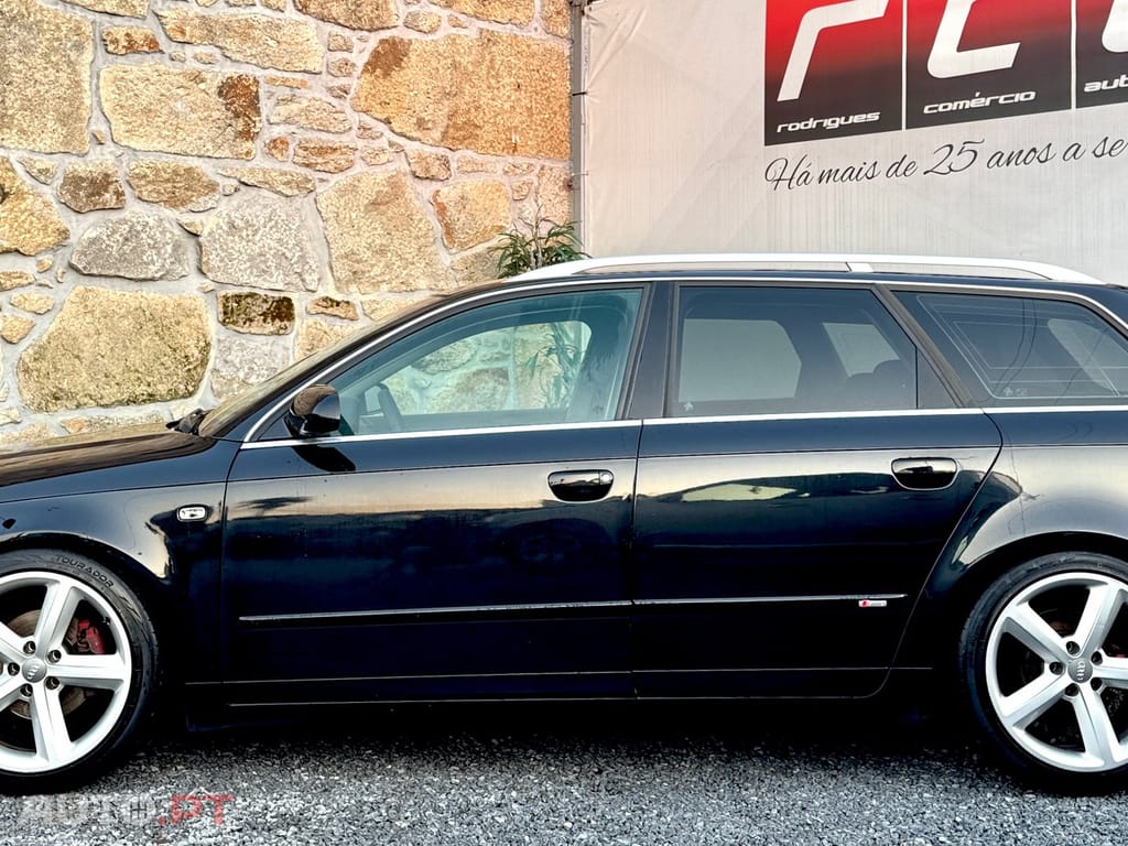 Audi A4 Avant 2.0 TDi S-line