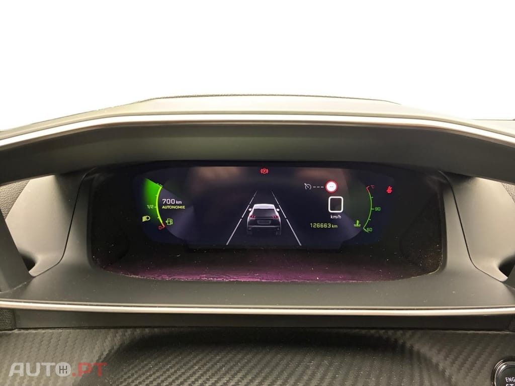 Peugeot 2008 1.5 BlueHDi Allure Pack