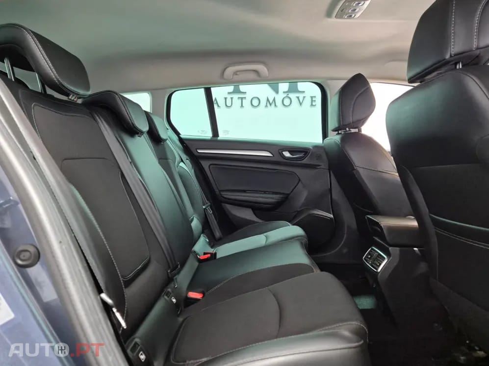 Renault Mégane Sport Tourer 1.5 Blue dCi Intens