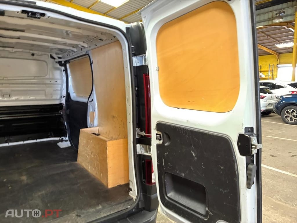Renault Trafic 2.0 dCi L1H1 1.0T