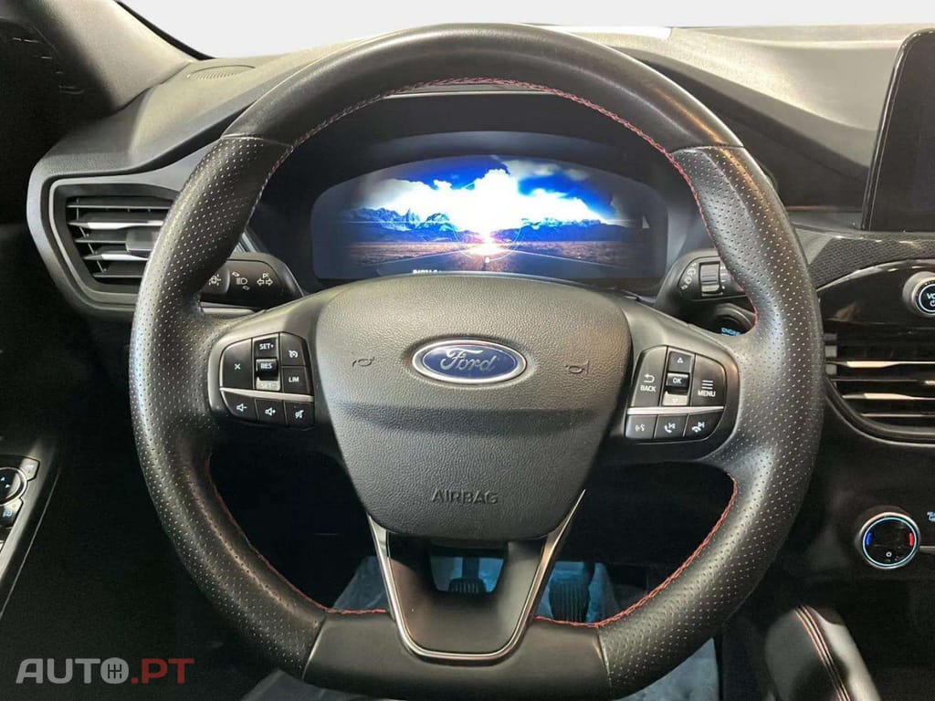 Ford Kuga 1.5 TDCi EcoBlue ST-Line