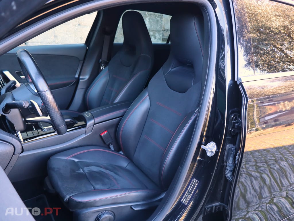 Mercedes-Benz A 250 e AMG Line