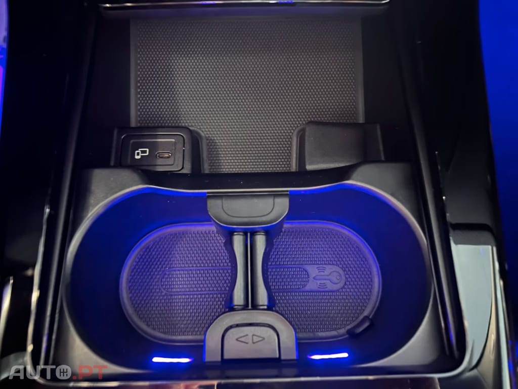 Mercedes-Benz A 250 I.V.A DEDUTIVEL AMG Pack NIGHT