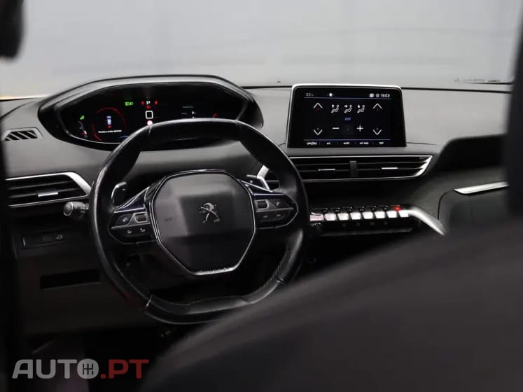 Peugeot 3008 1.5 BlueHDi Allure EAT8