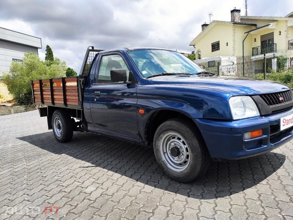 Mitsubishi L200 2.5 TD 3 LUGARES