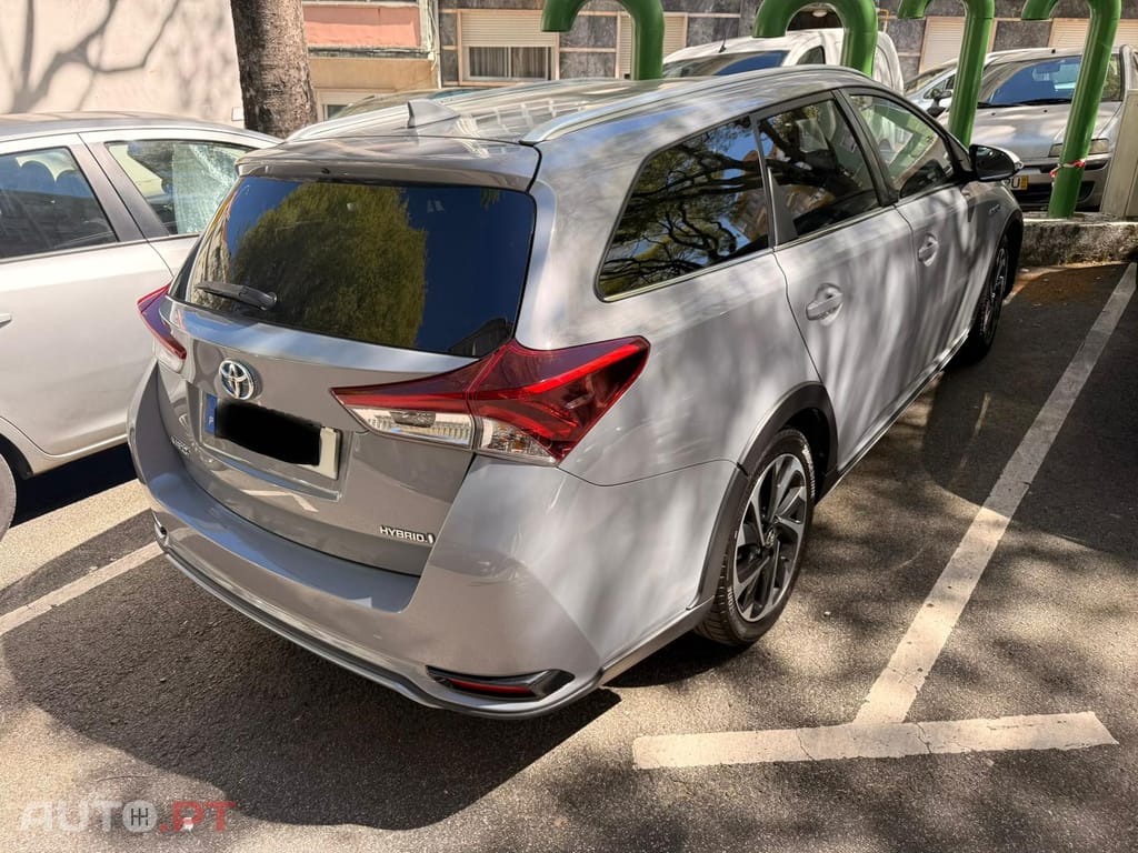 Toyota Auris Exclusive