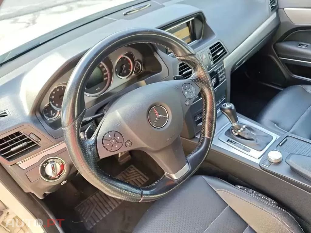 Mercedes-Benz E 350 CDi Avantgarde BlueEfficiency Auto