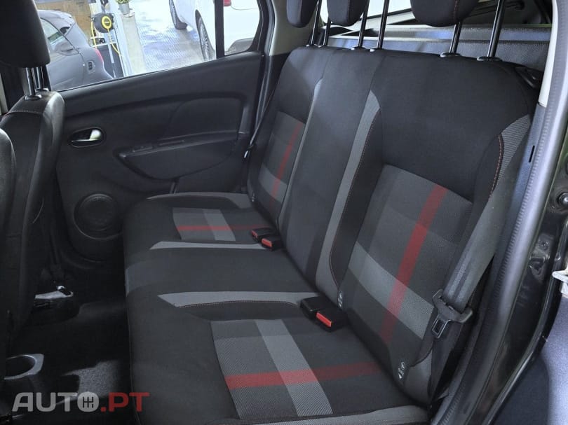 Dacia Logan MCV 0.9 TCe SL Adventure Bi-Fuel — fotografia 16