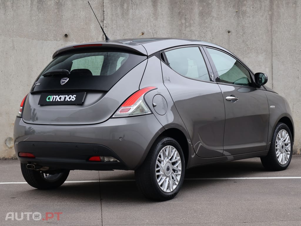Lancia Ypsilon 1.2 S&S Fashion