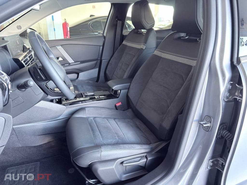 Citroen C4 1.2 PureTech Max EAT8