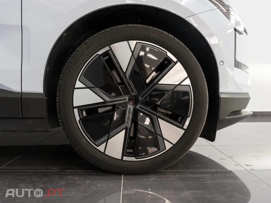 Volvo EX30 69 kWh Twin Motor Ultra