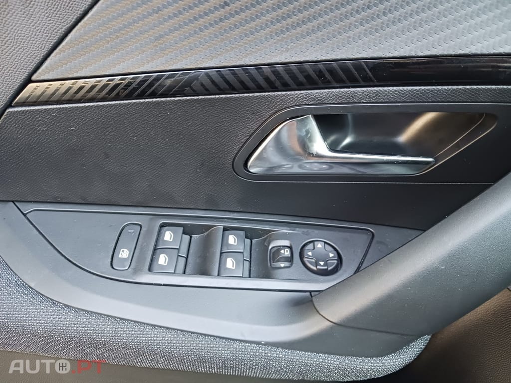 Peugeot 2008 1.2 PureTech Style