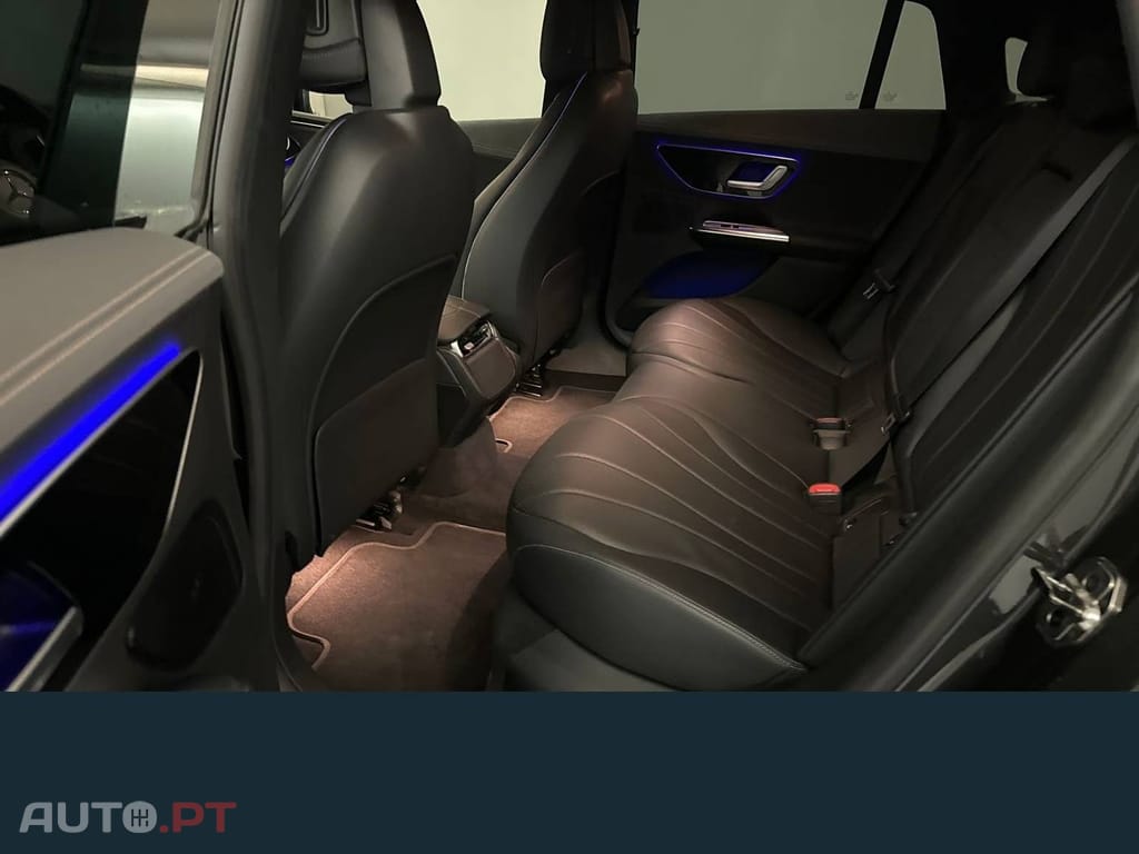 Mercedes-Benz EQE 300 Art