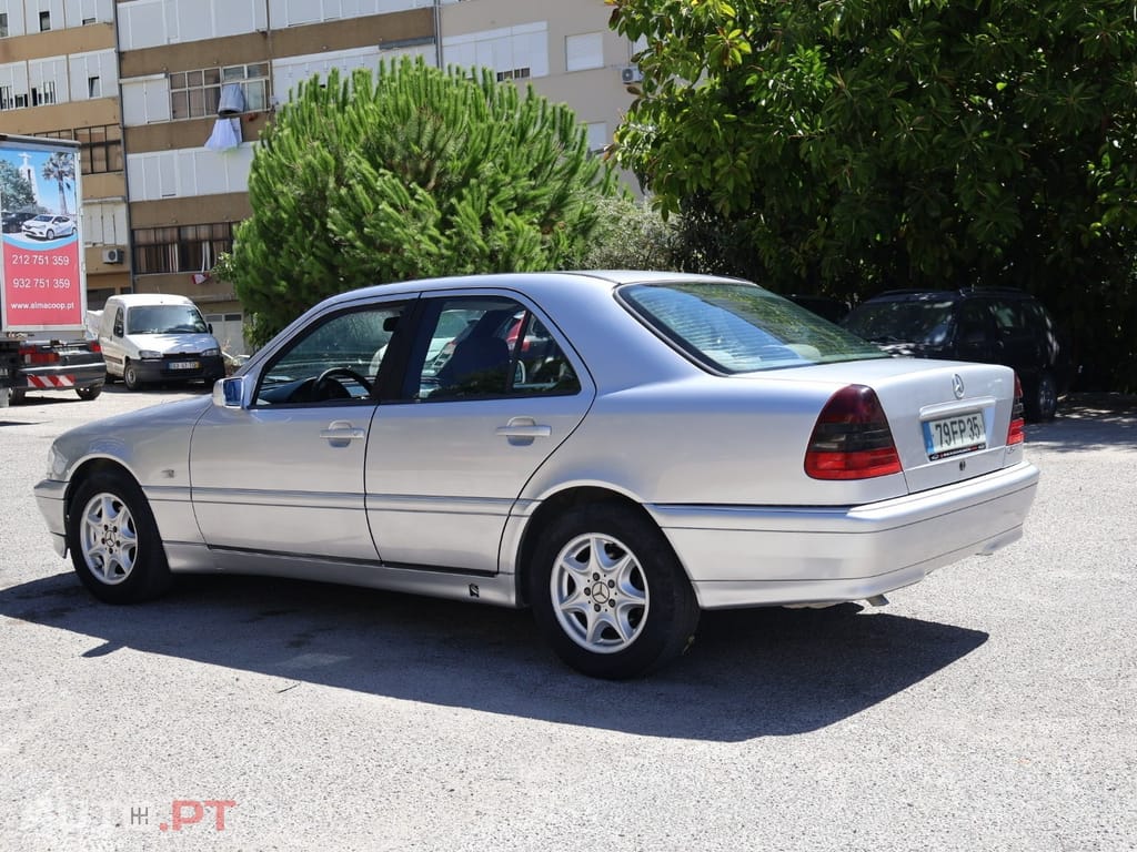 Mercedes-Benz C 220 D Classic