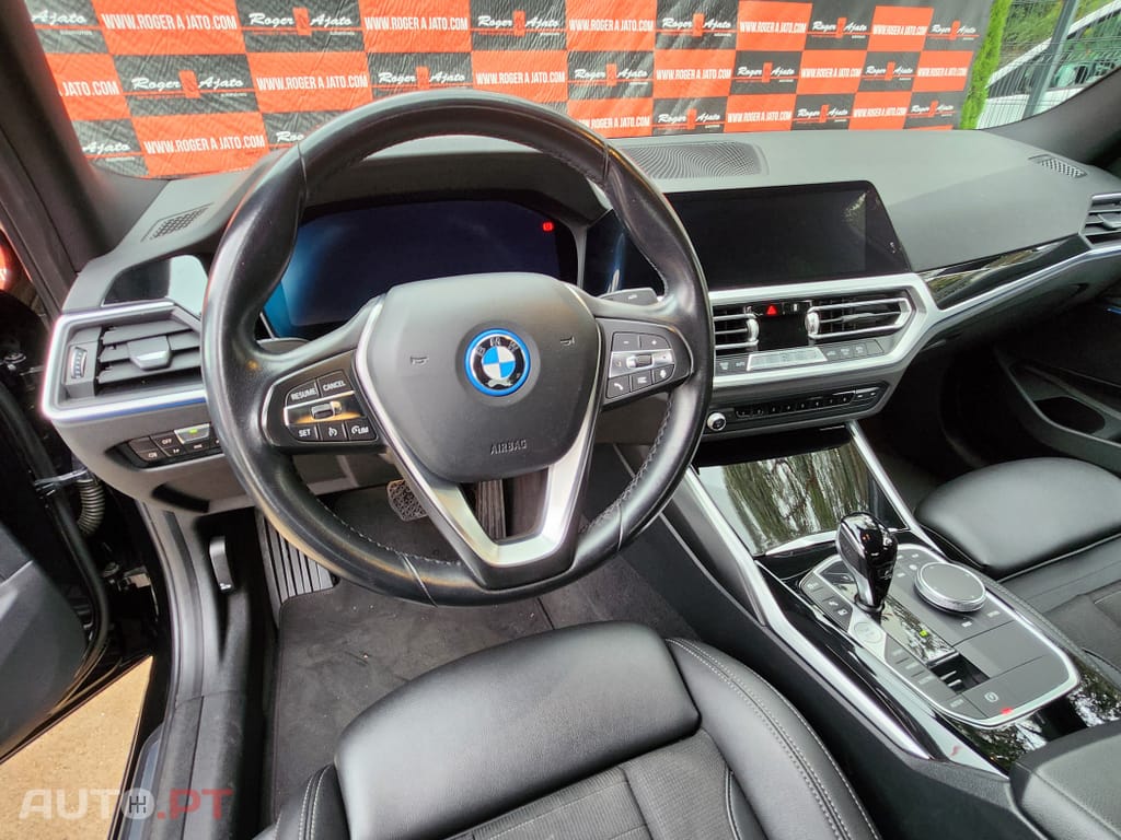 BMW 320 e Line Sport Auto