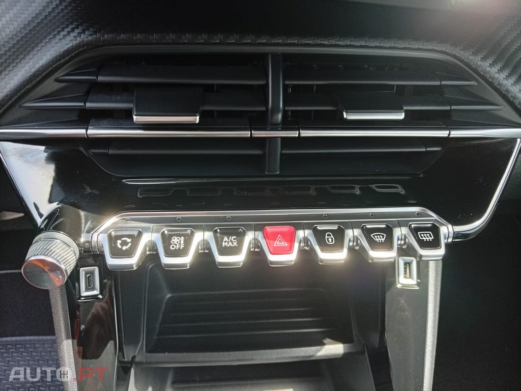 Peugeot 2008 1.2 PureTech Active Pack