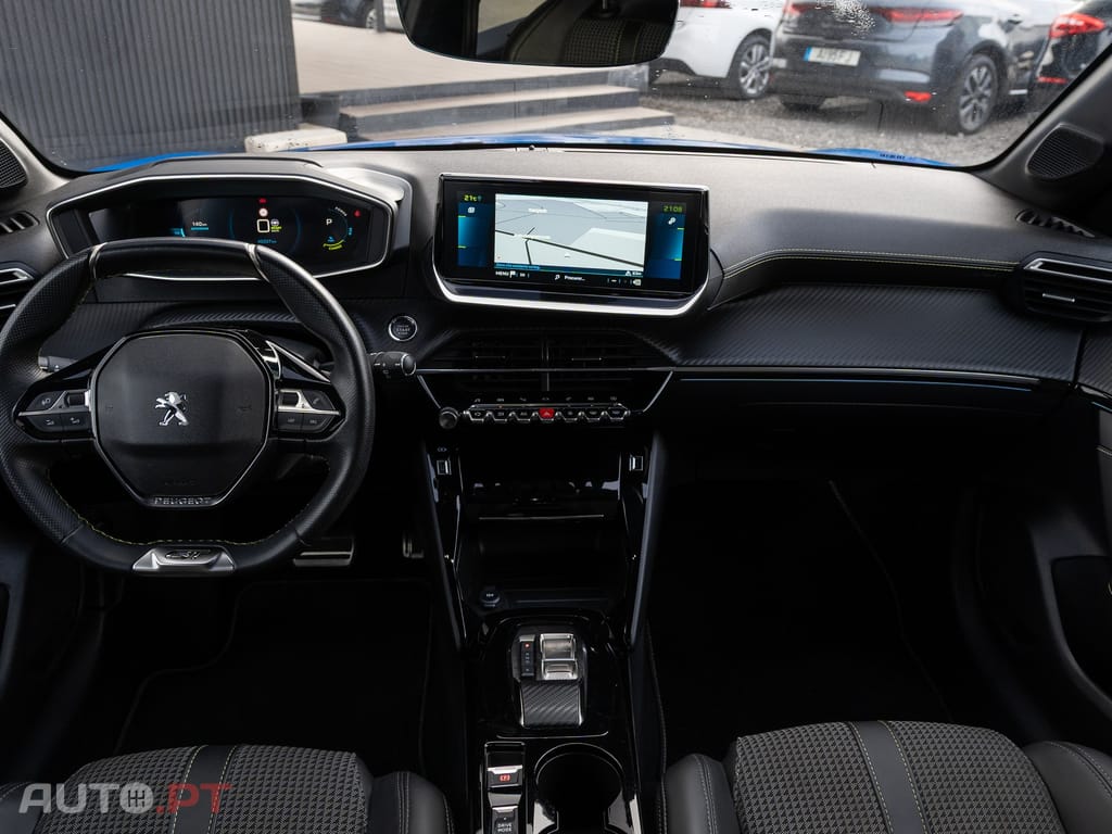 Peugeot E-208 50 kWh GT